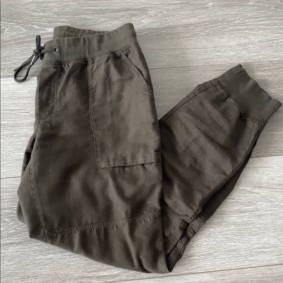 Aritzia Community cargo pants - Picture 4 of 5